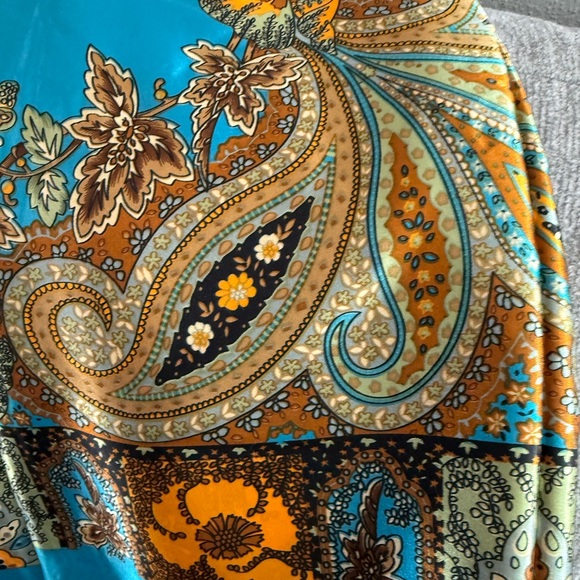 Chic Paisley Scarf in Blue and Orange - Picture 7 of 8